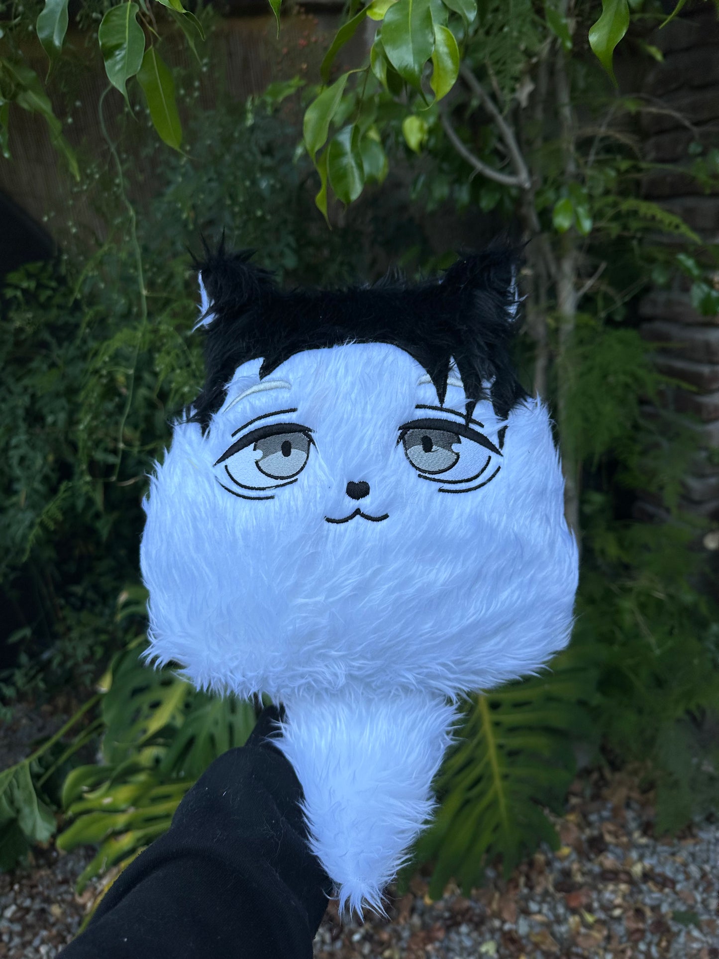 YUTA GATO PELUCHE