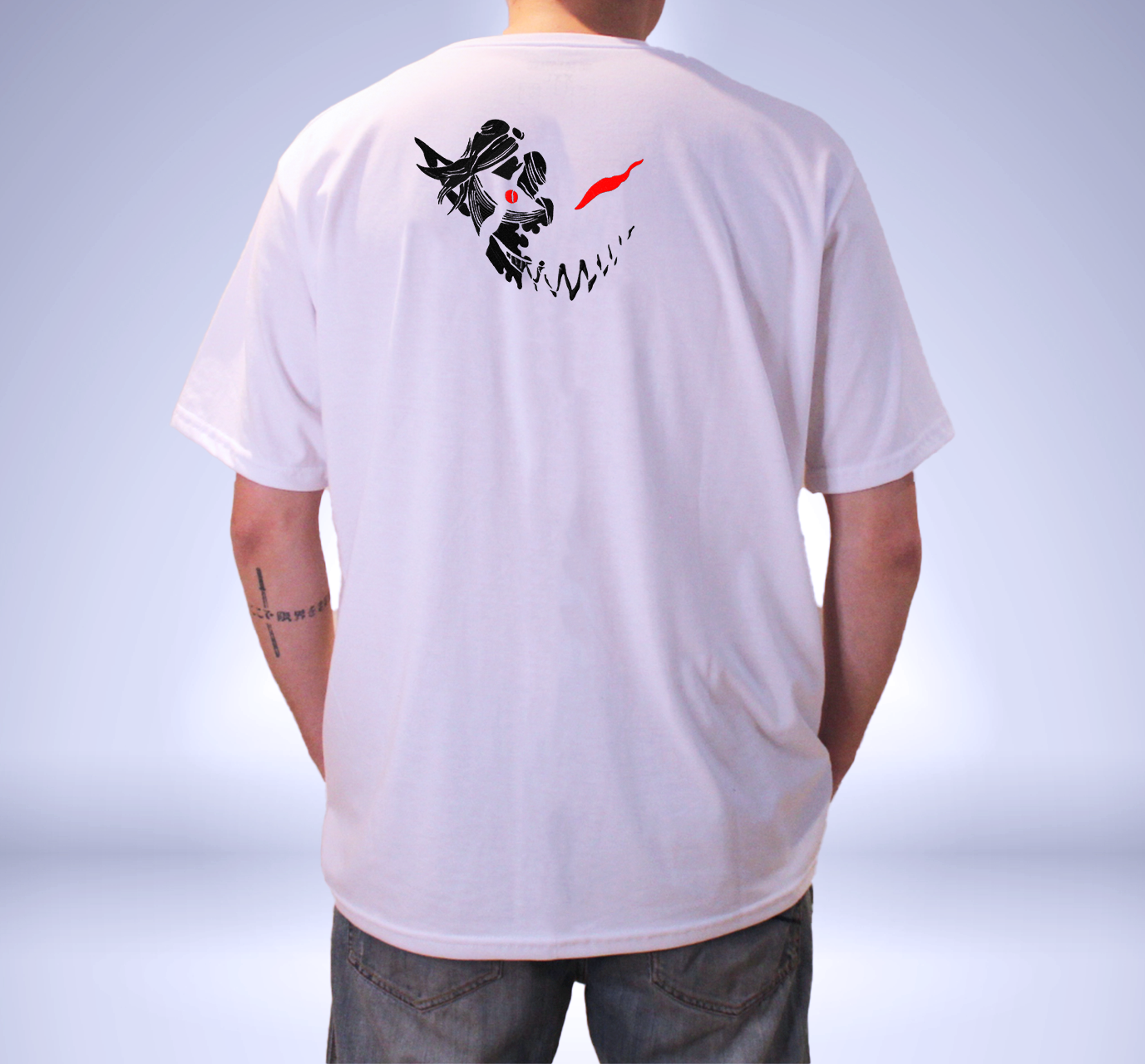 BLACK CLOVER POLERA